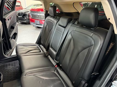 Used 2023 Lincoln Nautilus AWD w/ Premium Package image 16