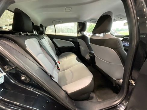 Used 2022 Toyota Prius LE FWD image 17