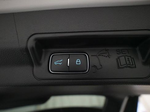 Used 2025 Ford Explorer ST-Line w/ ST-Line Street Pack AWD/4WD image 15