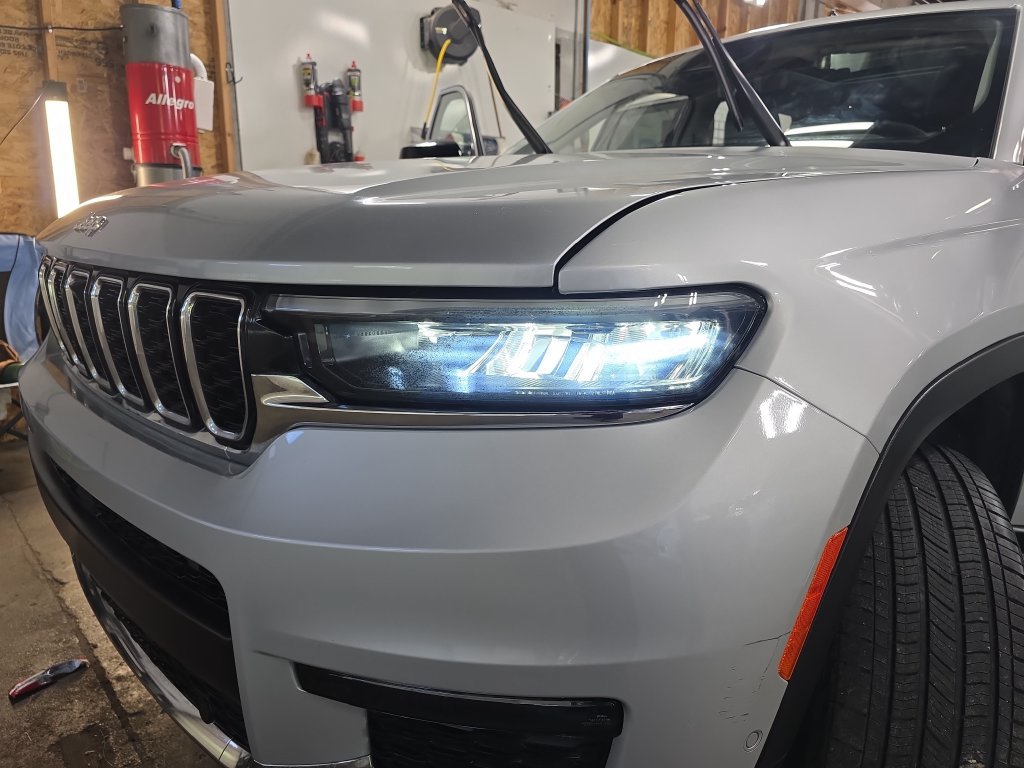 Used 2023 Jeep Grand Cherokee L Limited w/ Luxury Tech Group II AWD/4WD image 30