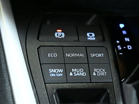 Used 2024 Toyota RAV4 XLE image 25