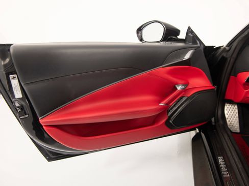 Certified 2024 Ferrari Roma Spider RWD image 12