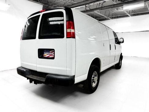 Used 2014 Chevrolet Express 3500 3500 CARGO VAN image 6