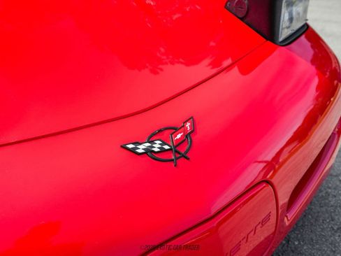 Used 2002 Chevrolet Corvette Coupe w/ Preferred Equipment Group2 image 48