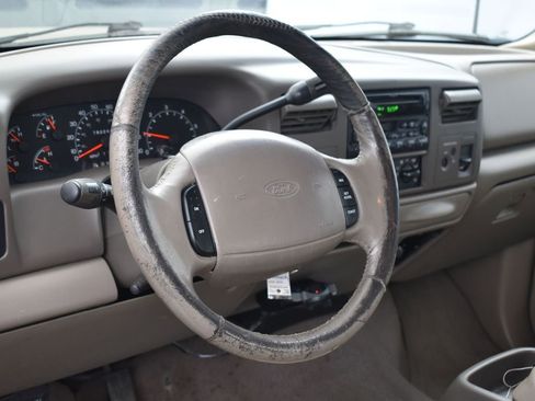 Used 2000 Ford F250 Lariat image 6