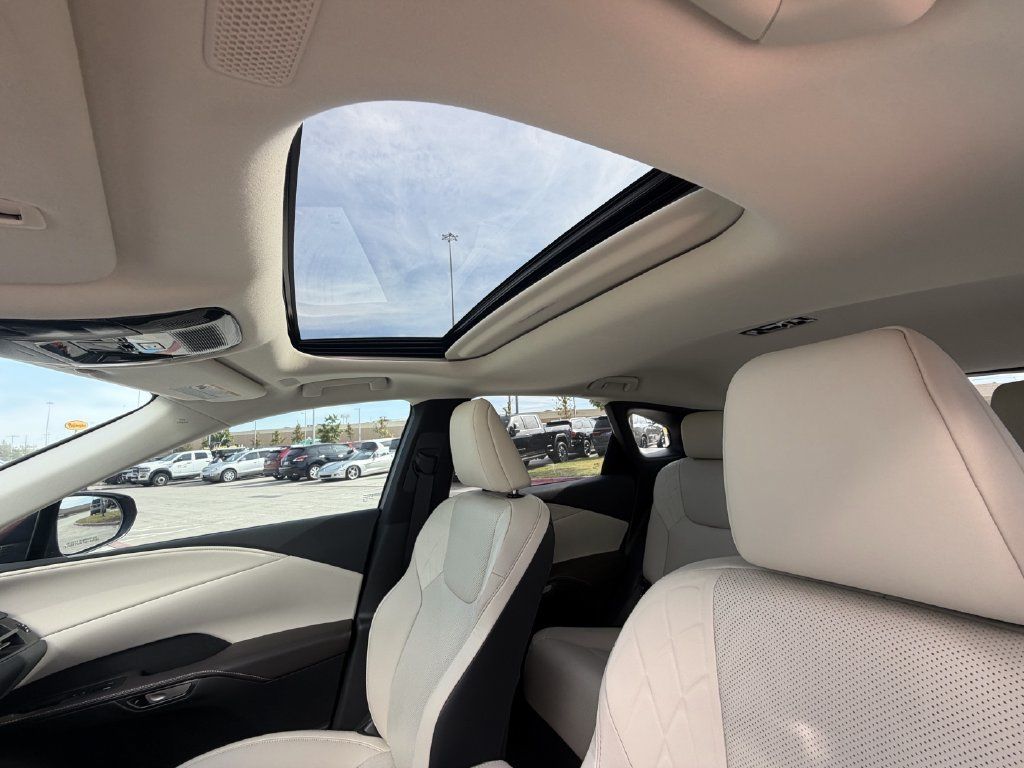 Used 2024 Lexus RX 350h w/ Accessory Package (K3) AWD/4WD image 15