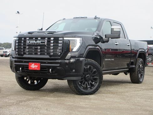 New 2026 GMC Sierra 2500 Denali Ultimate w/ Max Trailering Package image 9