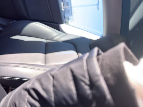 Used 2019 Tesla Model 3 Long Range image 17