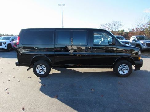 Used 2023 GMC Savana 3500 w/ Driver Convenience Package image 5