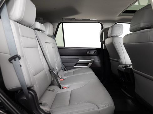 Used 2024 Toyota Sequoia SR5 w/ SR5 Premium Package AWD/4WD image 26