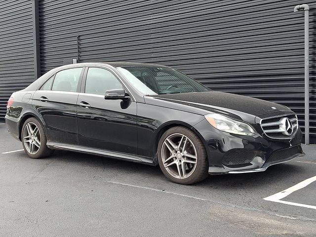 Used 2014 Mercedes-Benz E 350 4MATIC Sedan image 9