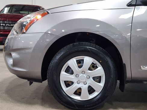 Used 2015 Nissan Rogue S w/ Convenience Package image 5