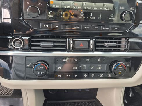 Certified 2023 Nissan Pathfinder SL AWD/4WD image 30