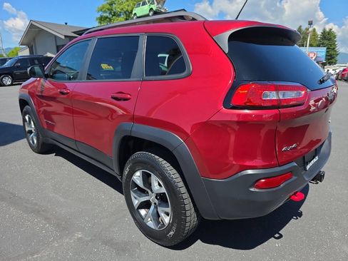 Used 2014 Jeep Cherokee Trailhawk w/ Comfort/Convenience Group AWD/4WD image 11