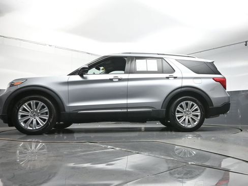 Used 2022 Ford Explorer Limited w/ Equipment Group 301A image 37