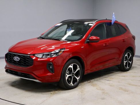 Certified 2023 Ford Escape ST-Line Select w/ Tech Pack #2 image 8