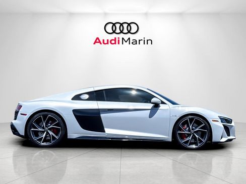 Certified 2023 Audi R8 V10 performance w/ Premium Package RWD image 6