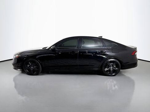 Used 2023 Honda Accord Sport image 6