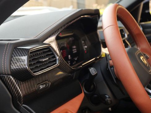 Used 2023 Lamborghini Urus S image 20