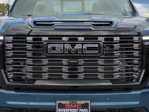 Used 2026 GMC Sierra 3500 Denali Ultimate AWD/4WD image 46