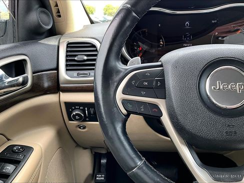 Used 2014 Jeep Grand Cherokee Laredo AWD/4WD image 19