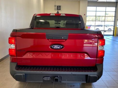 New 2025 Ford Maverick XLT w/ XLT Luxury Package image 6