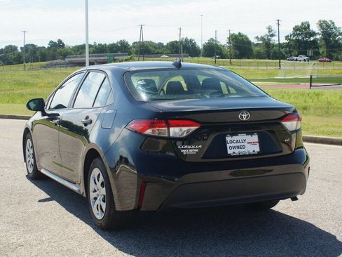 Used 2024 Toyota Corolla LE FWD image 14