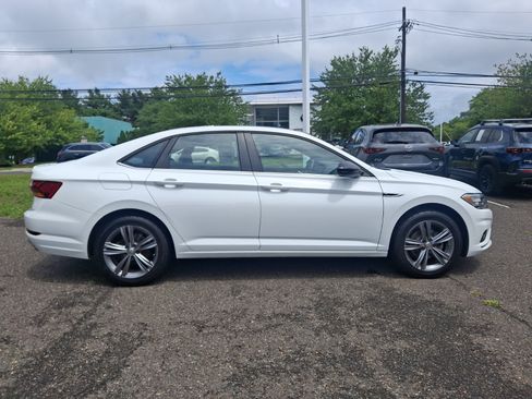 Used 2019 Volkswagen Jetta R-Line w/ R-Line Cold Weather Package FWD image 7