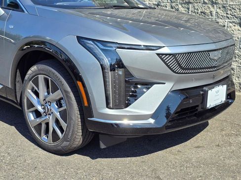 New 2026 Cadillac Optiq Luxury 2 AWD/4WD image 14