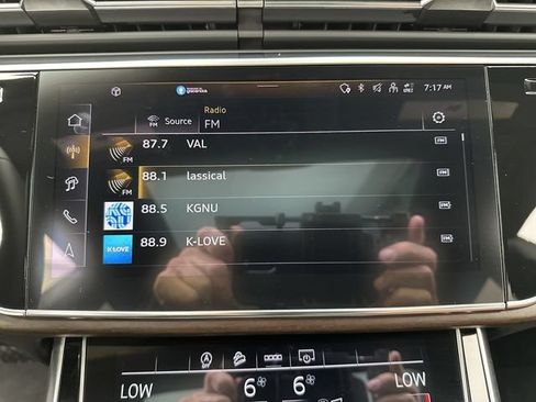 Used 2025 Audi Q8 Premium Plus AWD/4WD image 16