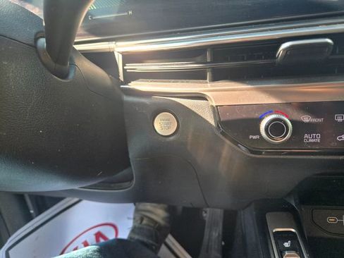 Used 2024 Kia Sorento S w/ Panoramic Sunroof Package FWD image 18