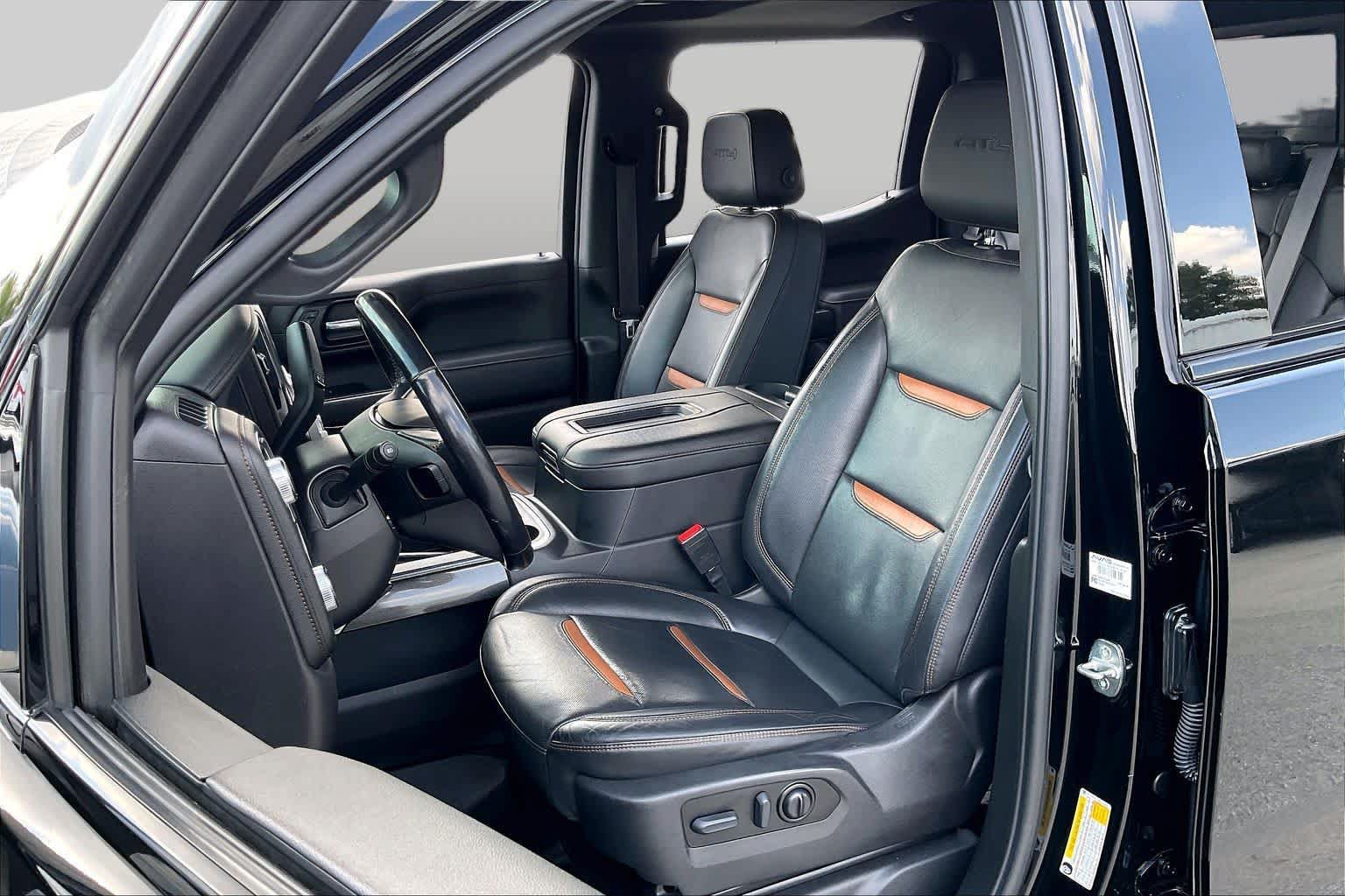 Used 2022 GMC Sierra 1500 AT4 w/ AT4 Premium Package AWD/4WD image 8