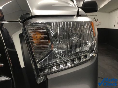 Used 2017 Toyota Tundra SR5 image 22