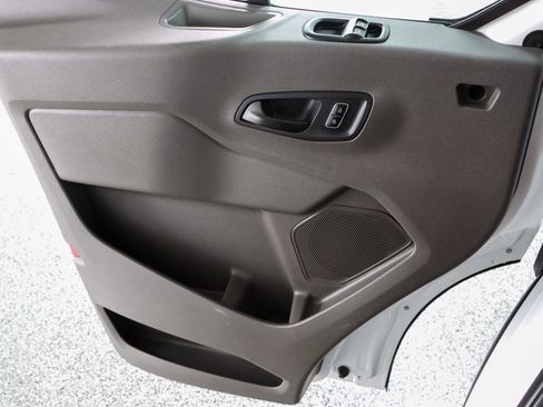 Used 2022 Ford Transit 350 XLT RWD image 21