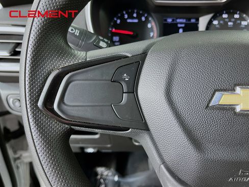 Used 2021 Chevrolet TrailBlazer LS FWD image 14