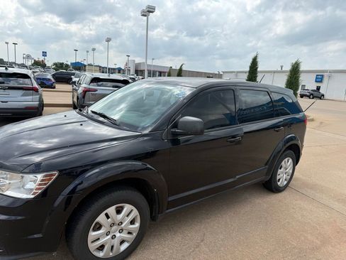 Used 2015 Dodge Journey American Value Package w/ Flexible Seating Group FWD image 3