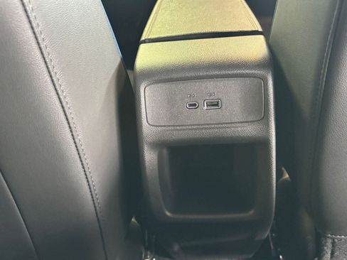 Used 2025 Buick Envista Sport Touring image 25