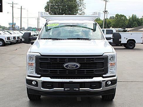 Used 2024 Ford F250 XL w/ XL Chrome Package RWD image 13