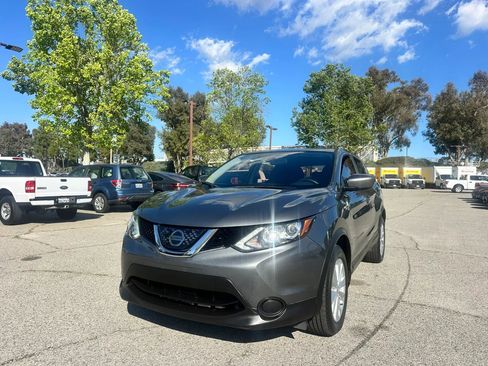 Used 2018 Nissan Rogue Sport S w/ S Appearance Package image 1