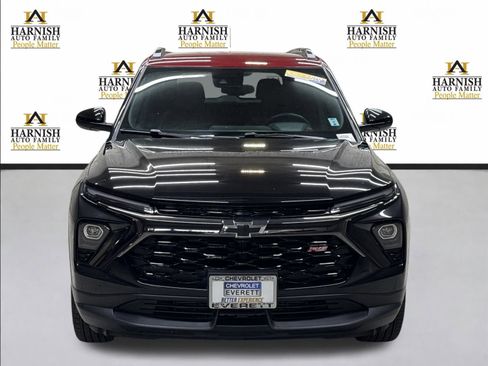Used 2024 Chevrolet TrailBlazer RS w/ Driver Confidence Package image 9