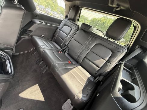 Used 2018 Lincoln Navigator Reserve w/ Technology Package AWD/4WD image 26