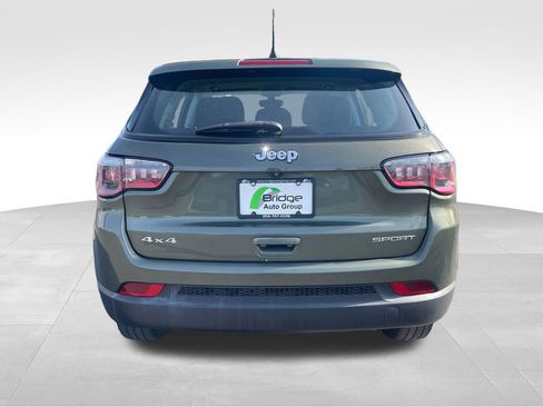 Used 2019 Jeep Compass Sport AWD/4WD image 5
