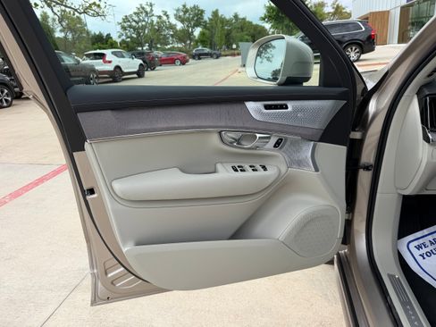 New 2026 Volvo XC90 B5 Ultra w/ Lounge Package AWD/4WD image 19