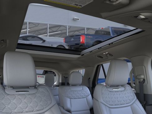 New 2026 Ford Explorer Platinum AWD/4WD image 23