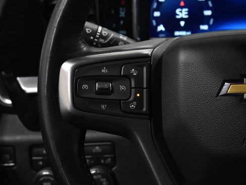 Used 2022 Chevrolet Silverado 1500 LT AWD/4WD image 10