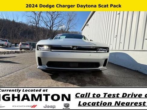 Used 2024 Dodge Charger R/T Scat Pack w/ Plus Group image 4