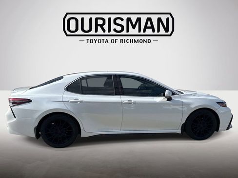 Used 2021 Toyota Camry XSE w/ TRD Appearance Package (TMS) image 8