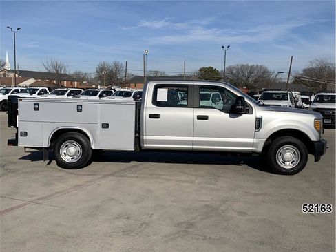 Used 2017 Ford F250 XL w/ Power Equipment Group image 6