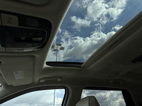 Used 2020 Hyundai Palisade Limited image 19