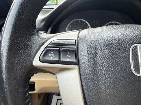 Used 2011 Honda Accord SE image 16